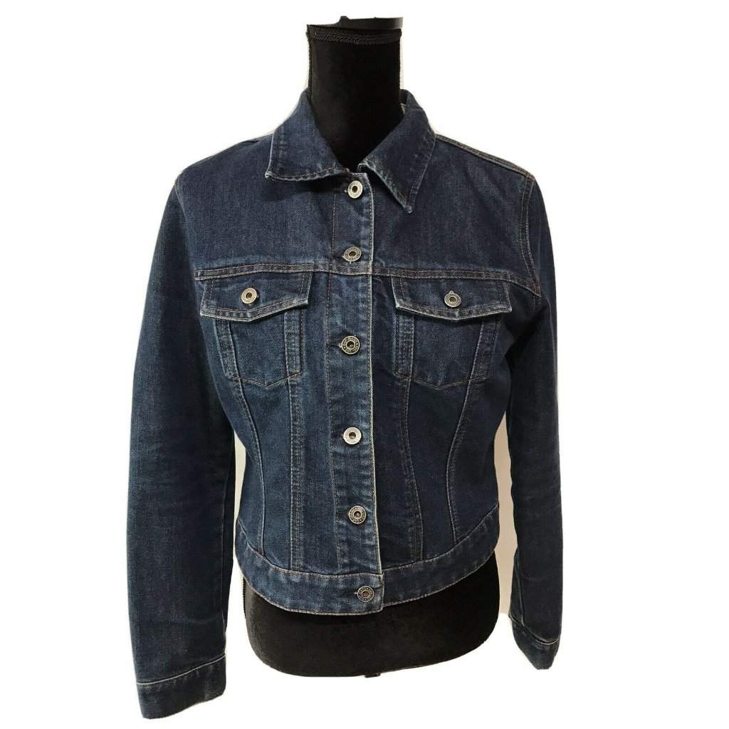 Gap Womens Casual Denim Jacket Medium Long Sleeve Buttoned Front Classic Pocket